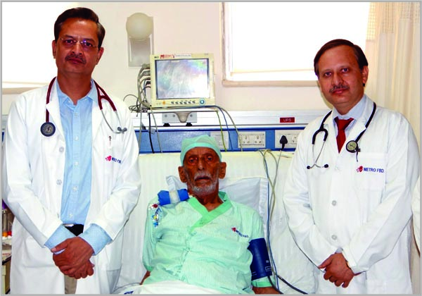 मैट्रो अस्पताल के डाक्टरों ने बदला 90 वर्षीय ईराकी मरीज के हृदय का वाल्व