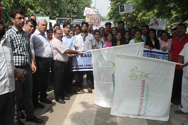Manav Rachna Dental College organized Anti Tobacco Rally to mark World No Tabacco Day