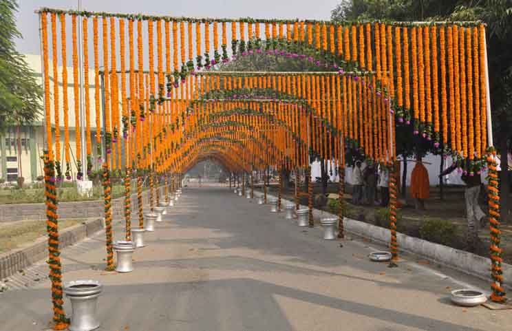 महाराष्ट्र सरकार देगी अंतरजातीय विवाह करने वाले जोड़ो को सरकारी नौकरी