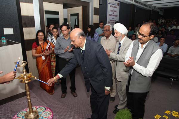 मानव रचना में राष्ट्रीय संगोष्ठी का आयोजन