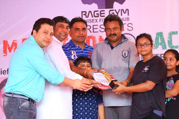 कांग्रेसी नेता जगन डागर ने किया मैराथन दौड का शुभारंभ