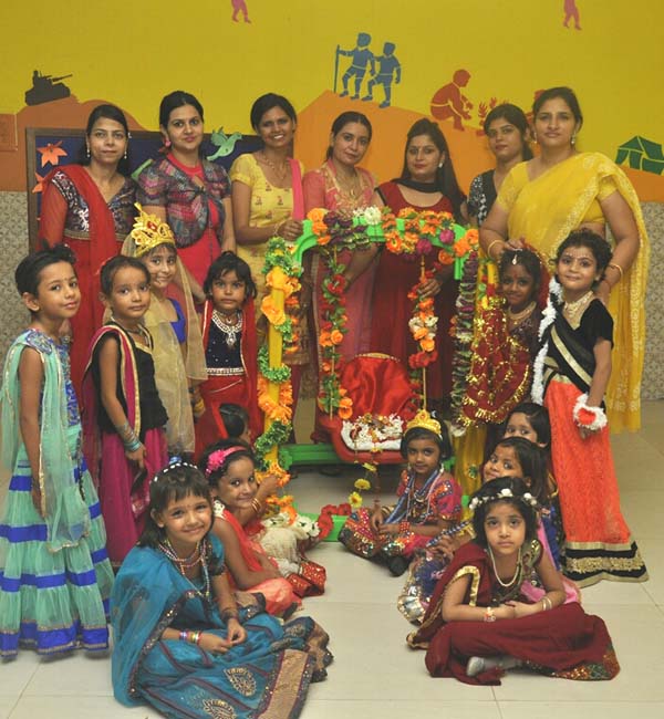 विद्यासागर इंटरनेशनल स्कूल में धूमधाम से मनाया गया जन्माष्टमी पर्व
