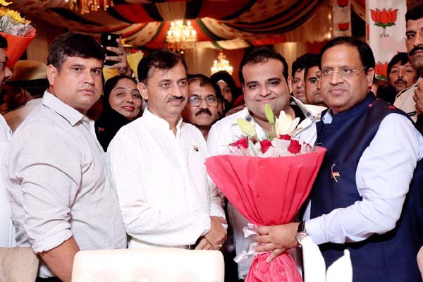 कैबिनेट मंत्री विपुल गोयल का किया भव्य स्वागत