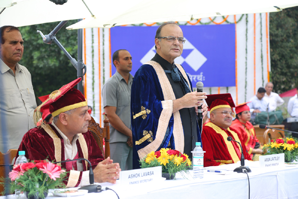 अधिकारियों में वित्त अनुशासन एवं स्पर्धा की भावना को बरकरार रखना आवश्यक:अरूण जेटली