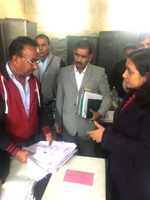 निगम के 6 कर्मचारियों को कारण बताओं नोटिस जारी