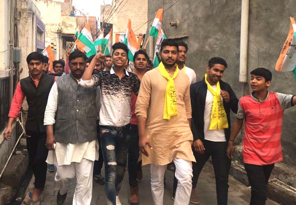 आशिफ सैॅफी को मिला जनसमूह का भारी समर्थन