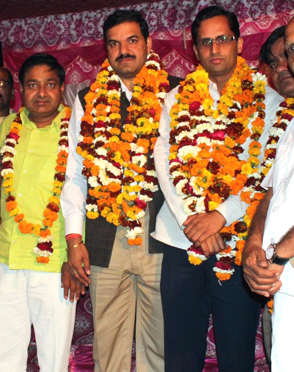 चेयरमैन अजय गौड एंव देवेन्द्र चौधरी का किया गया स्वागत