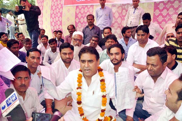 भ्रष्टाचार के आकंठ में डूबे खट्टर के अधिकारी : ललित नागर