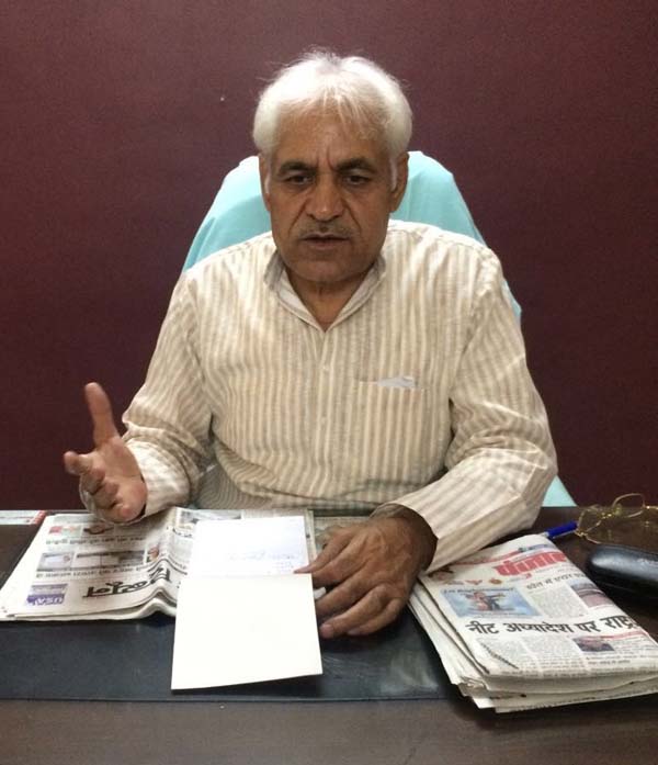 पक्षियों के साथ इंसानों की सुध भी ले भाजपाई:आनंद कौशिक