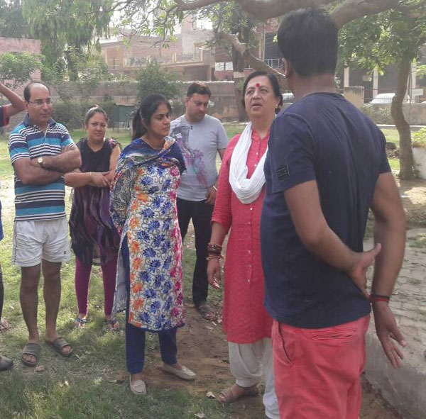 मेयर सुमन बाला ने कियाा सफाई का औछक निरीक्षण
