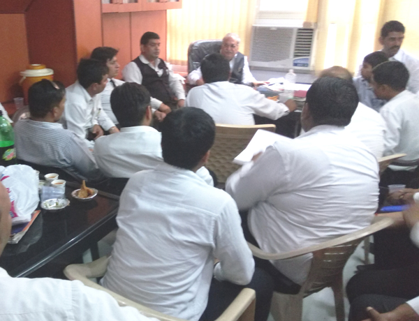 हरियाणा अभिभावक एकता मंच ने किया विरोध प्रदर्शन