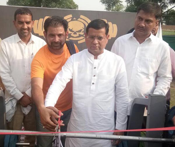 तिगांव हाडा क्लब ने आयोजित की वेटलिफ्टिंग प्रतियोगिता