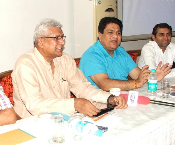 वीर-रस कवि सम्मेलन को लेकर पत्रकार वार्ता का आयोजन