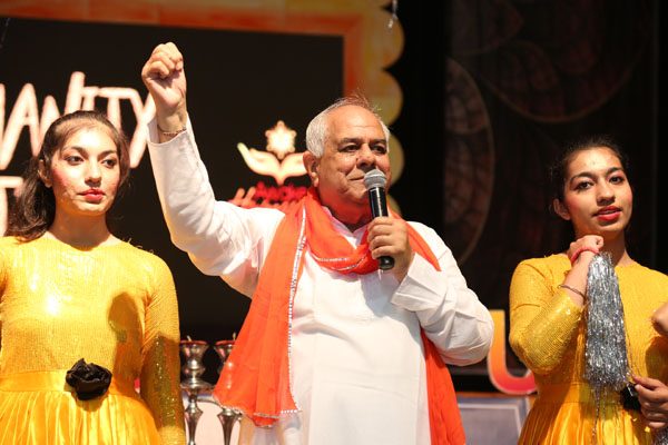 सतयुग दर्शन ट्रस्ट के भव्य परिसर में मानवता फेस्ट का शानदार शुभारंभ