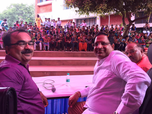 उद्योग मंत्री विपुल गोयल ने किया बेटियों के लिए रोजगार मेले का उद्घाटन
