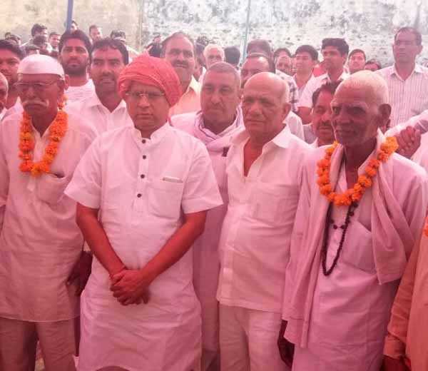भाजपा नेता राजेश नागर का लहडौला में जोरदार स्वागत