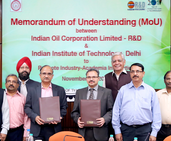 इंडियनऑयलआर एंड डीनेआईआईटी दिल्ली के साथ एमओयू हस्ताक्षरित किया