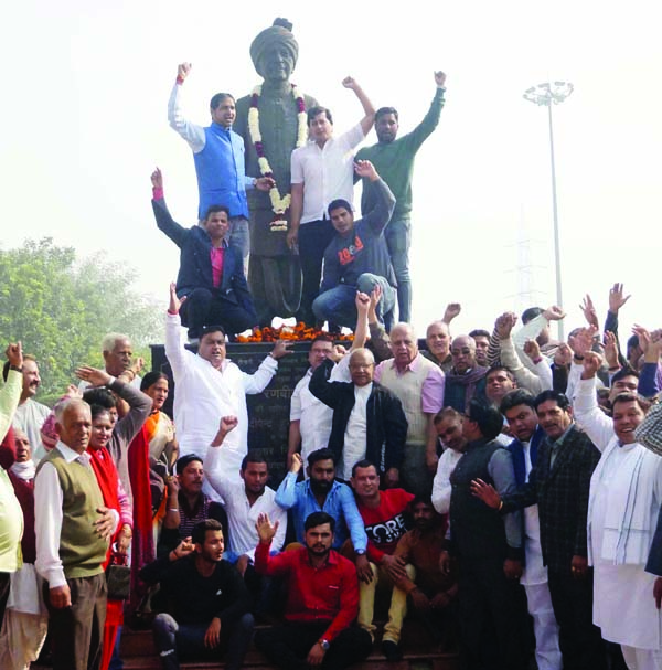 युगपर्वतक, गांधीवादी व किसानों-मजदूरों के मसीहा थे स्व. रणवीर हुड्डा : लखन सिंगला
