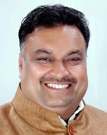 स्वच्छता अभियान के नाम पर शहर में लूट मचा रहे है मंत्री गोयल के समर्थक : लखन सिंगला