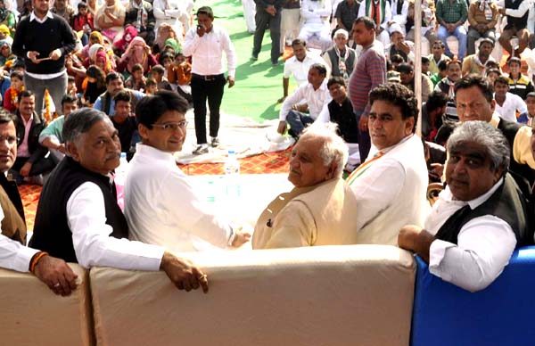 समाज तोडक़र राजनीति करने वाली भाजपा सरकार को बदलना जरुरी : दीपेंद्र हुड्डा