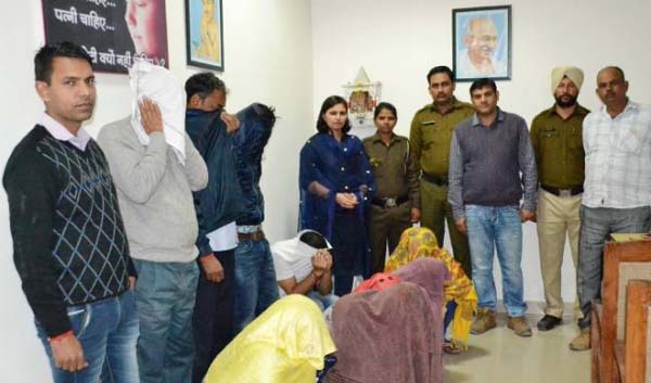 महिला पुलिस थाना ने किया सैक्स रैकट का पर्दाफाश