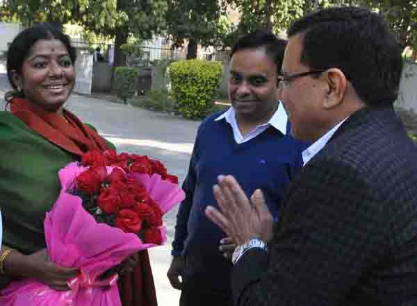 नवनियुक्ति मण्डलायुक्त डा. जी. अनुपमा ने कार्यभार सम्भाला