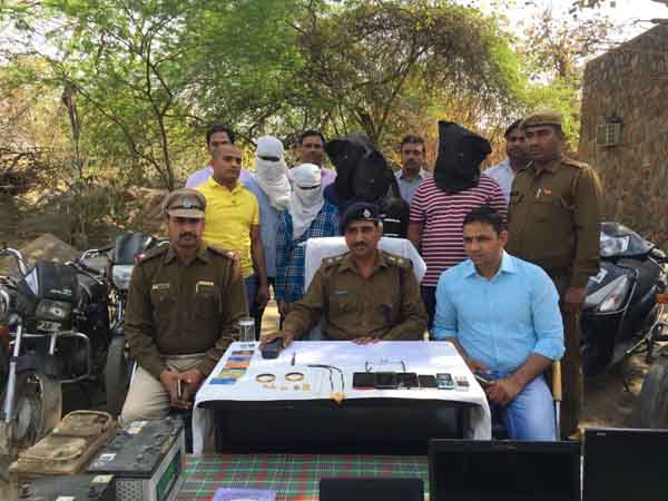 बडख़ल अपराध शखा ने विभिन्न मामलों पकडे आठ अपराधी