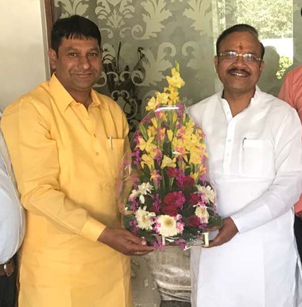 बलदेव अलावलपुर ने दी डा. जैन को राज्यसभा से चुने जाने पर बधाई