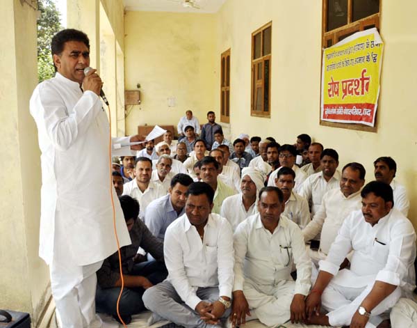 ई-पंचायत प्रणाली को तुरंत खत्म करें मनोहर सरकार : ललित नागर