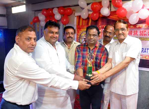 बच्चों को भविष्य के हिसाब से तैयार करें शिक्षक, अभिभावक- लखन सिंगला