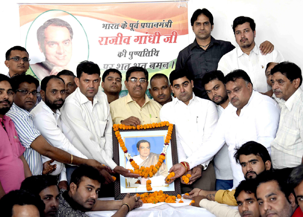 राजीव जी के विचारों को नहीं हरा पाएंगे देश बांटने वाले - लखन कुमार सिंगला