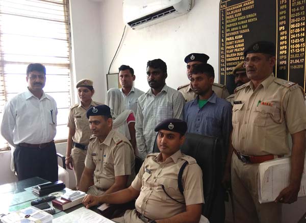 क्राईम बांच डीएलएफ ने किया ब्लाइंड मर्डर का खुलासा