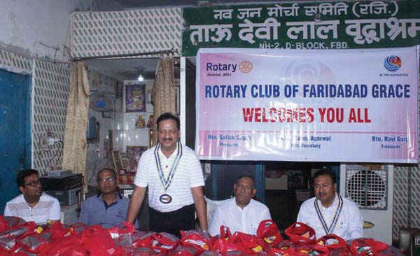 आशीर्वाद लेकर किया शुभारंभ