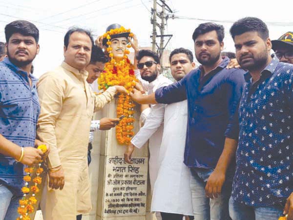 आजादी रुपी धरोहर की रक्षा का युवा लें संकल्प : सुमित गौड़