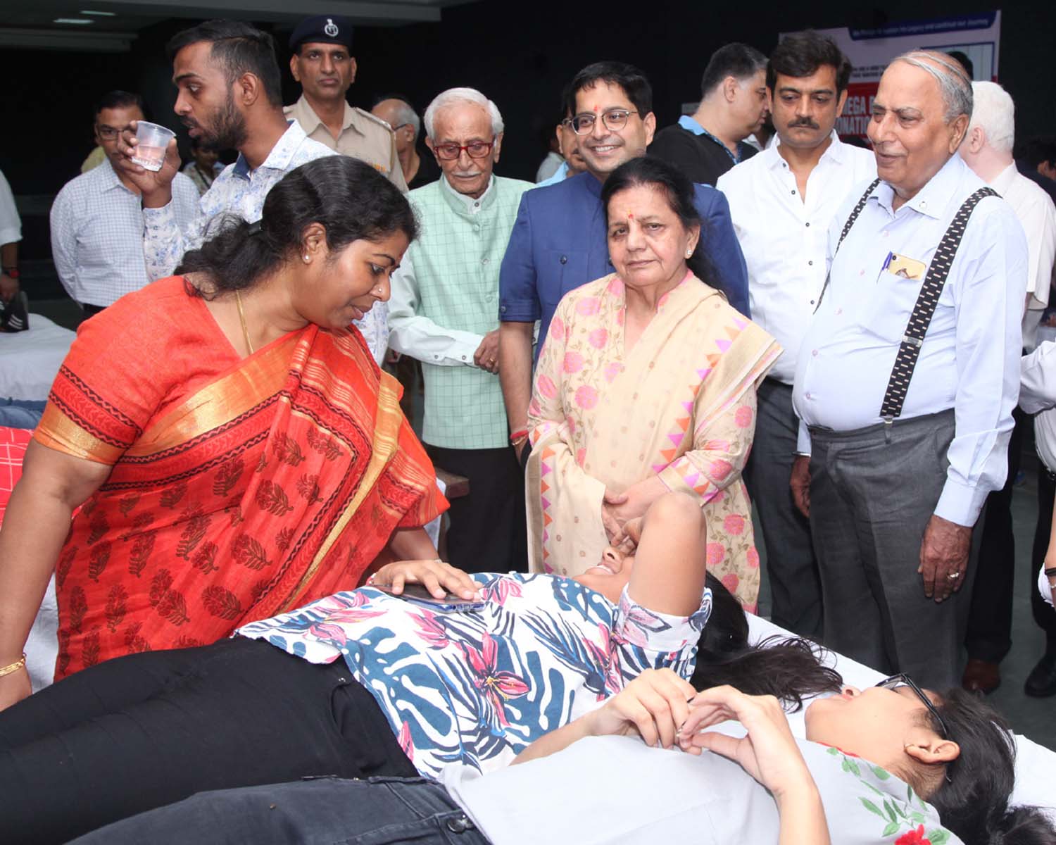 मानव रचना परिवार ने किया 1220 यूनिट रक्त दान
