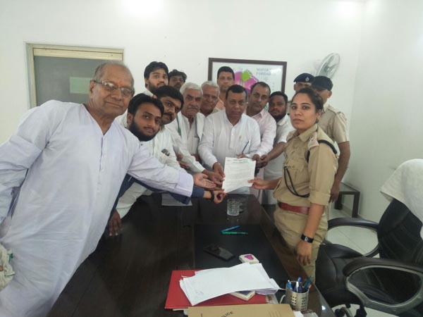 दोषी पुलिस कर्मचारी के खिलाफ दर्ज हो एफआईआर : ललित बंसल