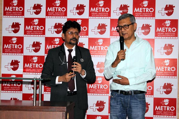 मेट्रो अस्पताल में सेमिनार का आयोजन