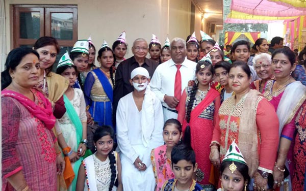 साई मंदिर में भव्य साई मेले के आयोजन में उमड़ी भीड़