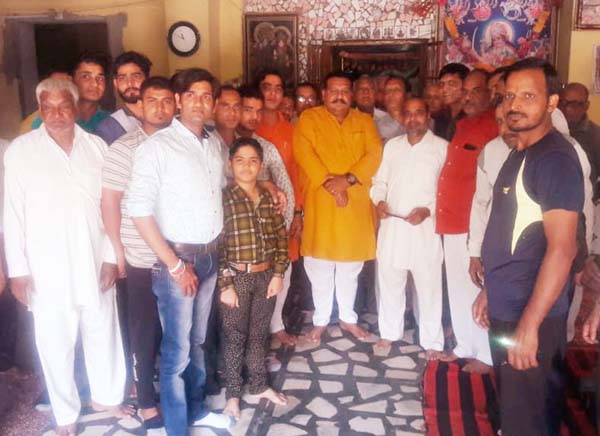 दशहरा पर रावण का दहन नहीं होना चाहिए : पं. सुरेन्द्र शर्मा बबली