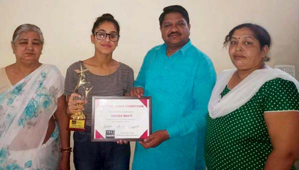 दीक्षा भाटी ने फाईनल टैक डांस कम्पीटीशन भारत में प्रथम स्थान प्राप्त किया