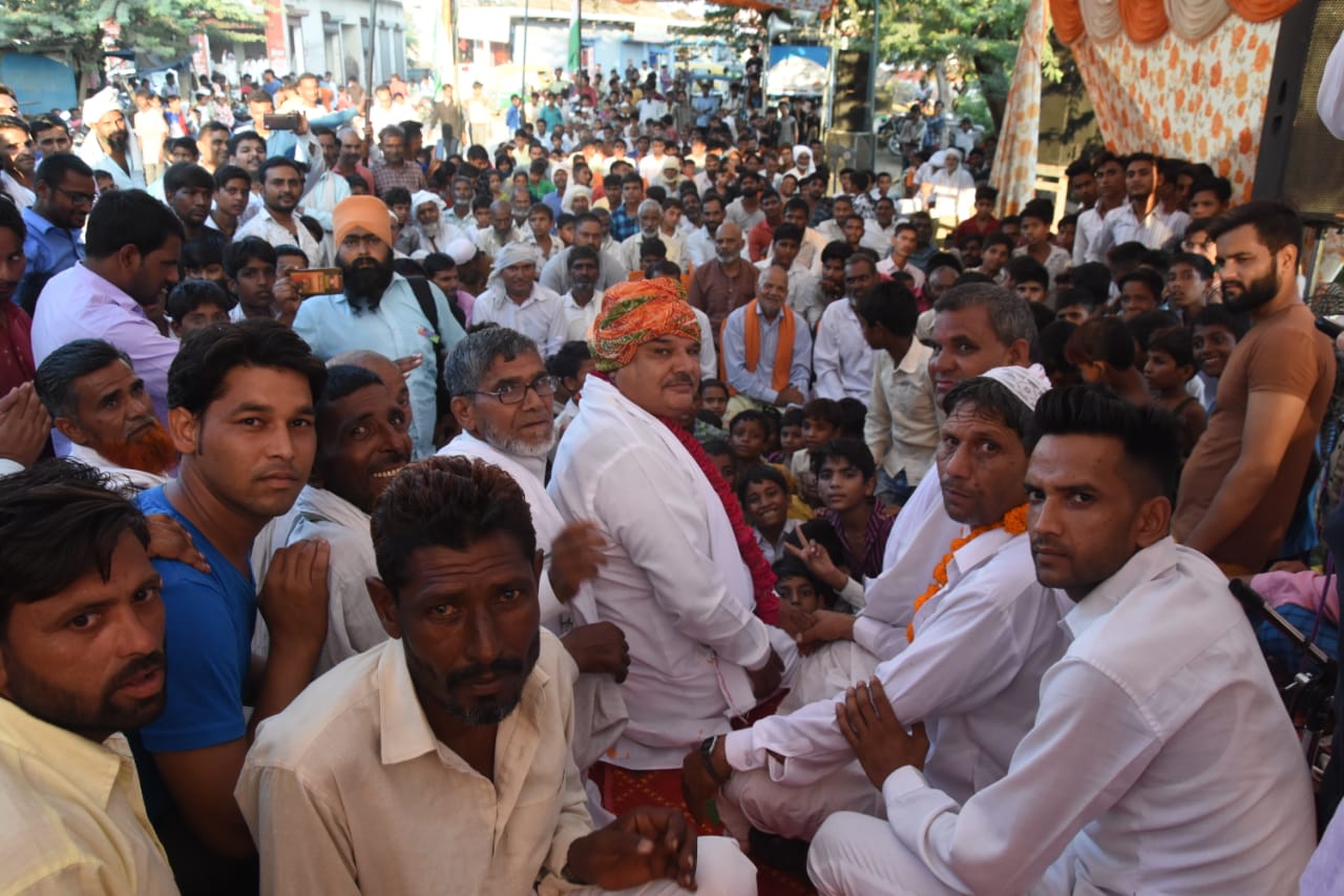पूर्व विधायक चन्दर के समर्थन में फतेहपुर तगा व धौज गांव में जुटा भारी जनसमूह
