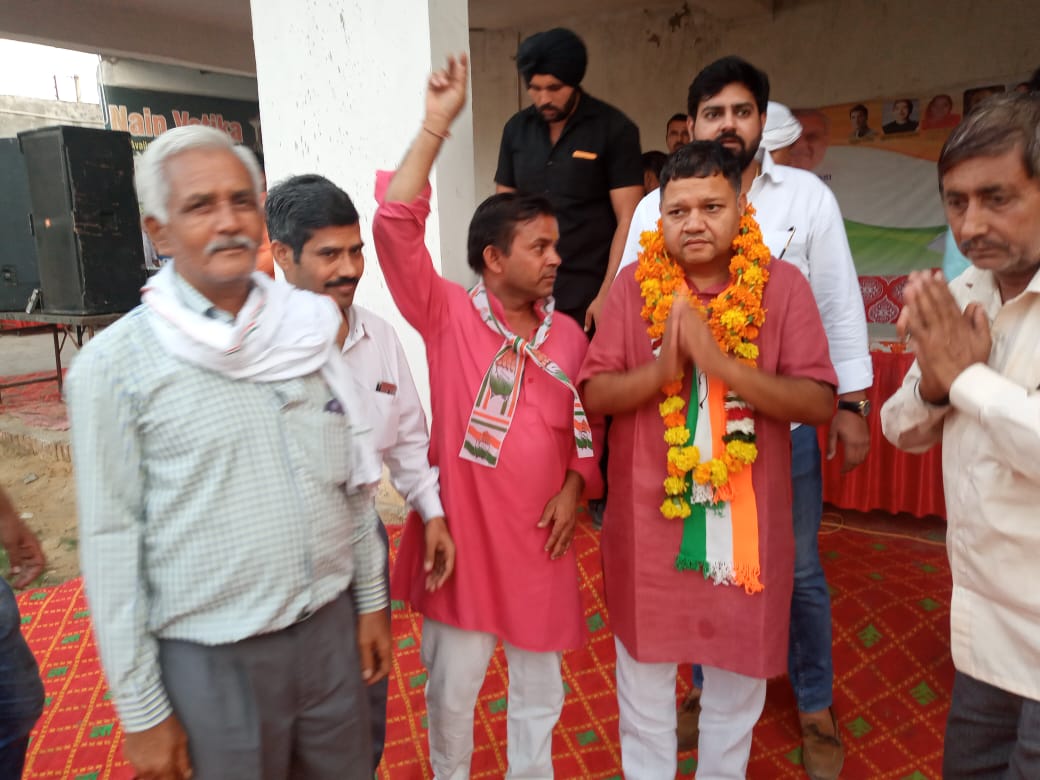 राजनीति के लिए सेवा के लिए आया है पं. शिवचरण का परिवार : नीरज शर्मा