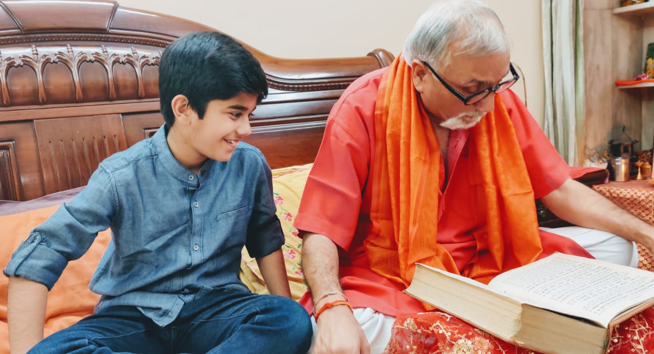 डीएलएफ इंडस्ट्रीज एसोसिएशन प्रधान जेपी मल्होत्रा ने लॉक डाउन की अवधि में पवित्र रामायण का पाठ आरंभ कर दिया नया संदेश